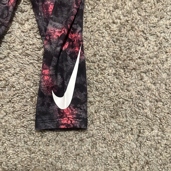 12M Nike Pink Jacket and Black Leggings Set - Picture 2 of 4